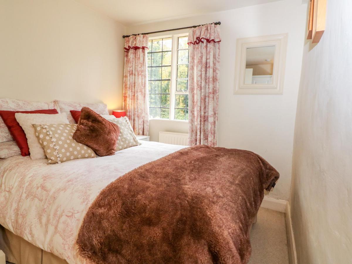 October Cottage Stroud  Bagian luar foto